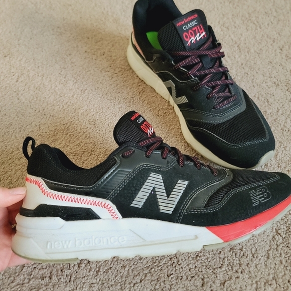 New Balance 997H 'Black Energy Red' 10 - Picture 6 of 7